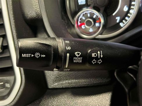 Used 2022 RAM 1500 Big Horn image 25