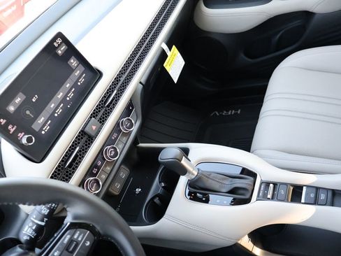 Used 2026 Honda HR-V EX-L image 18