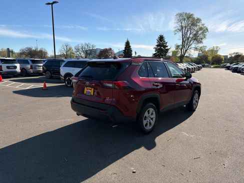 Used 2019 Toyota RAV4 LE w/ Carpet Mat Package AWD/4WD image 2