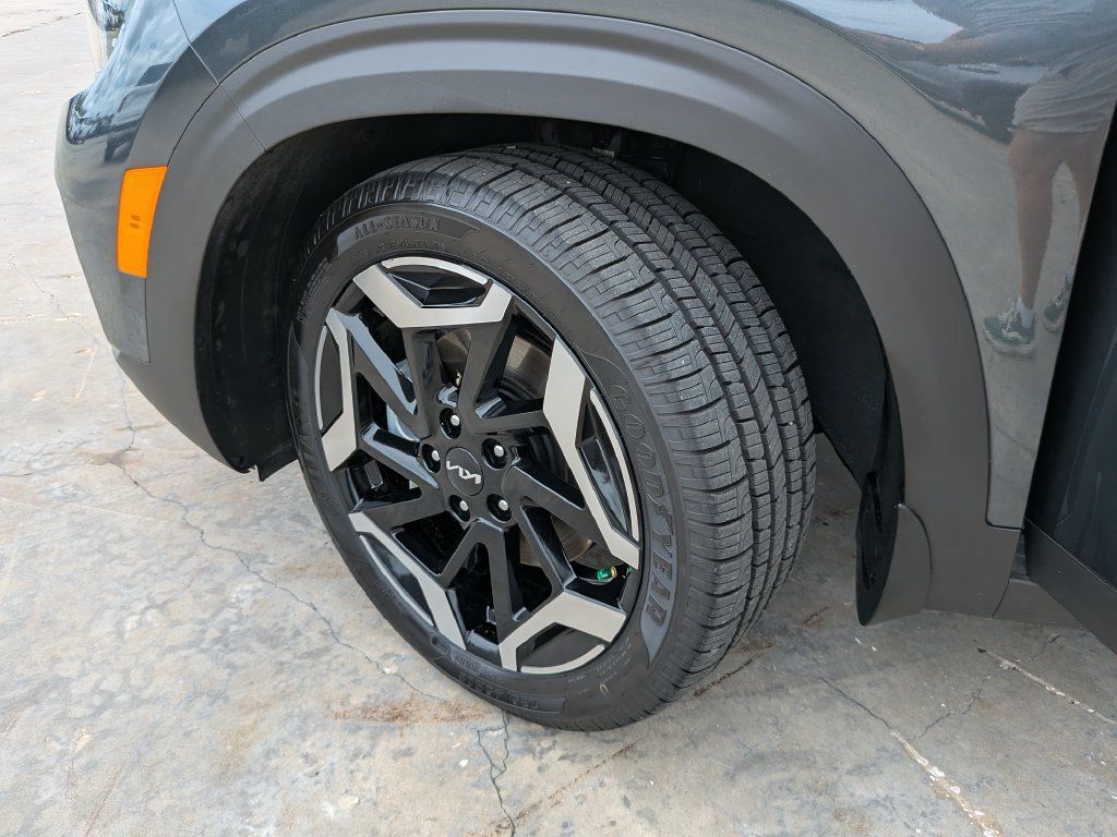 Certified 2024 Kia Seltos SX AWD/4WD image 38