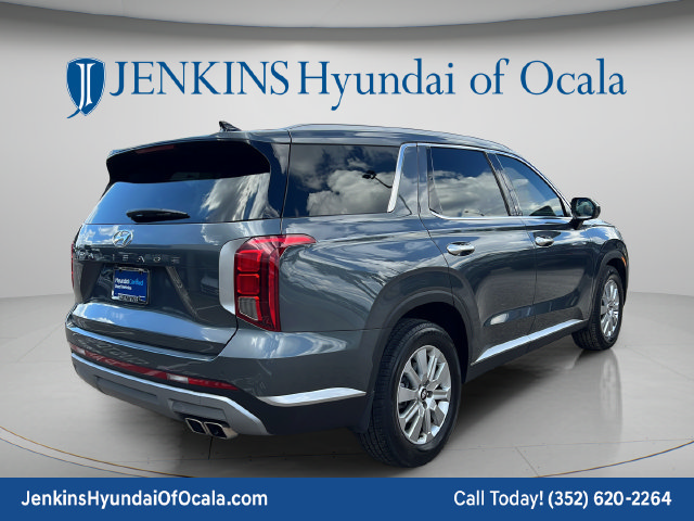 Used 2025 Hyundai Palisade SEL FWD image 3