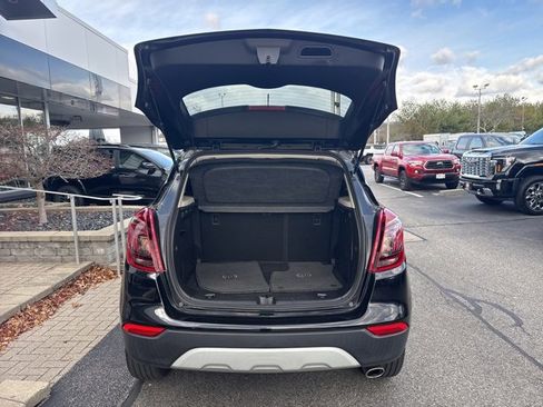 Used 2022 Buick Encore Preferred w/ Safety Package image 23