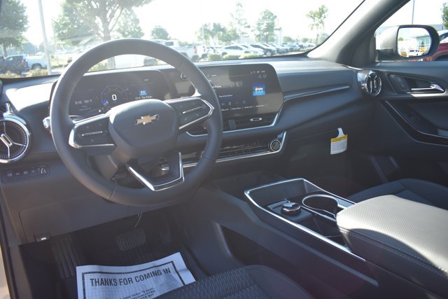 New 2027 Chevrolet Equinox LT w/ LPO, Floor Liner Package AWD/4WD image 17