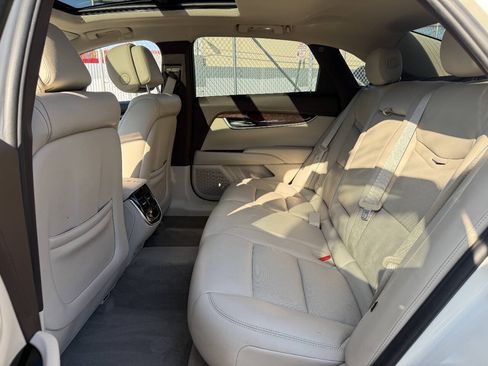 Used 2013 Cadillac XTS Luxury AWD/4WD image 13