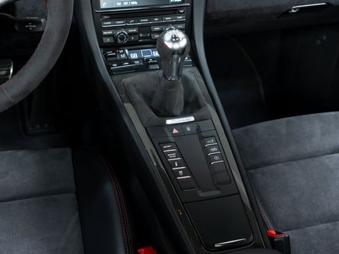Certified 2016 Porsche 911 Carrera GTS RWD image 36