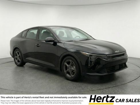 Used 2025 Kia K4 FWD image 1