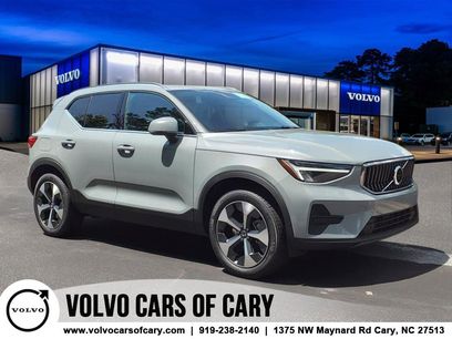 New 2025 Volvo XC40 B5 Core w/ Protection Package Premier