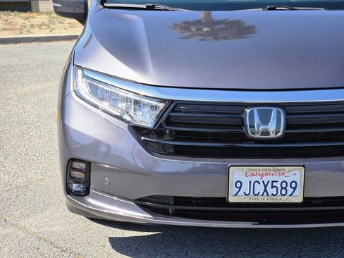 Used 2024 Honda Odyssey Touring image 2