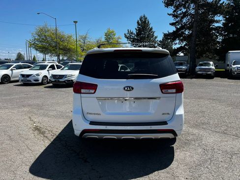 Used 2018 Kia Sedona SX Limited w/ SX Limited Prestige Package FWD image 4