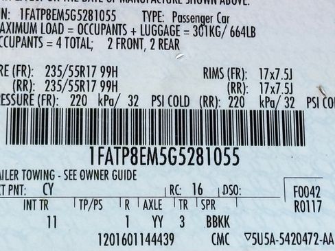 Used 2016 Ford Mustang Convertible image 39