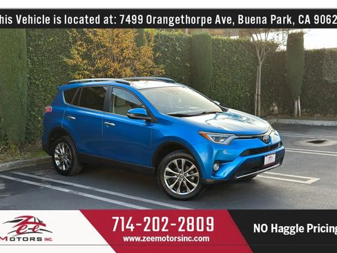 Used 2017 Toyota RAV4 Limited image 1