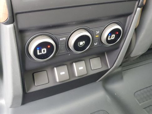 Used 2023 Land Rover Defender 110 S AWD/4WD image 32