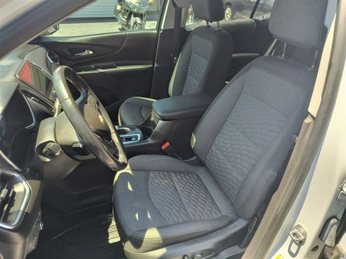 Used 2020 Chevrolet Equinox LT FWD image 18