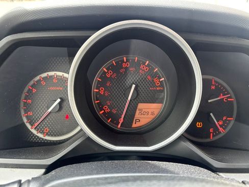 Used 2013 Toyota 4Runner SR5 w/ Convenience Pkg image 20