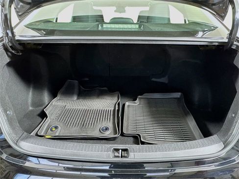 Certified 2023 Toyota Corolla LE image 27