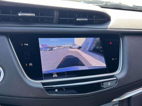 Certified 2025 Cadillac XT6 Luxury AWD/4WD image 29