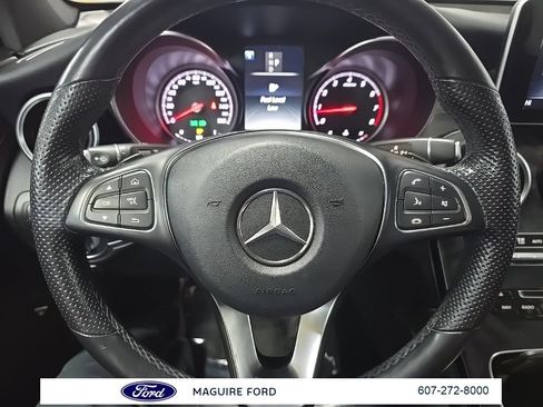 Used 2019 Mercedes-Benz GLC 300 4MATIC image 23