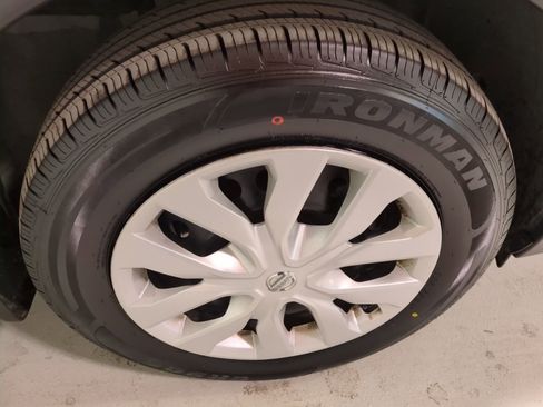 Used 2017 Nissan Rogue S w/ S Family Package image 21