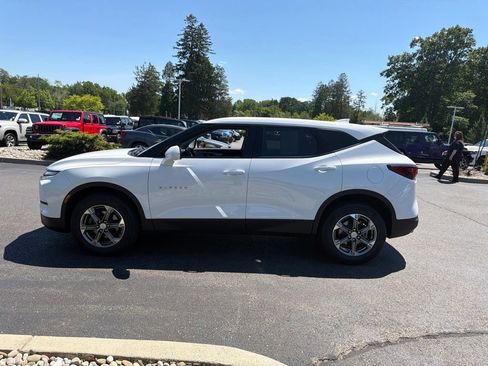 Used 2024 Chevrolet Blazer LT AWD/4WD image 7