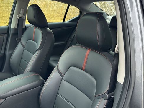 Used 2024 Nissan Sentra SR w/ SR Premium Package image 26