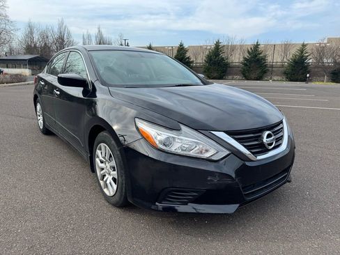 Used 2016 Nissan Altima 2.5 S w/ Power Driver Seat Package image 6