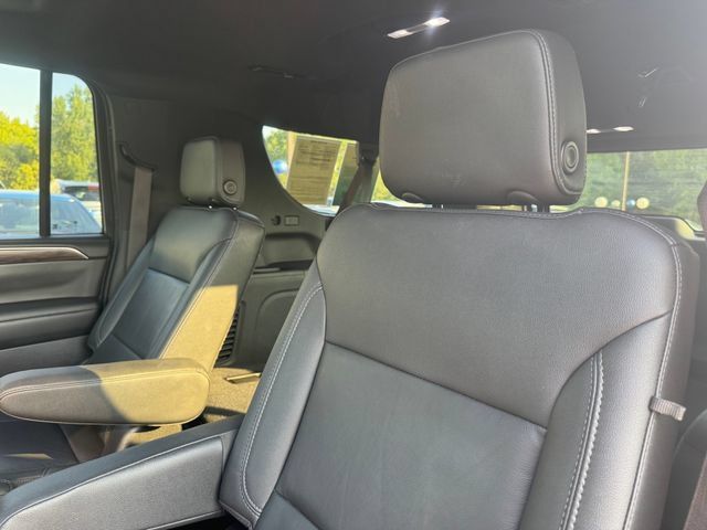 Used 2021 Chevrolet Suburban LT w/ Rear Media and Nav Package RWD image 28