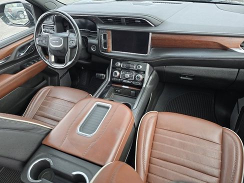Used 2023 GMC Yukon XL Denali Ultimate image 20