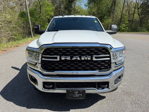Used 2024 RAM 3500 Big Horn image 3