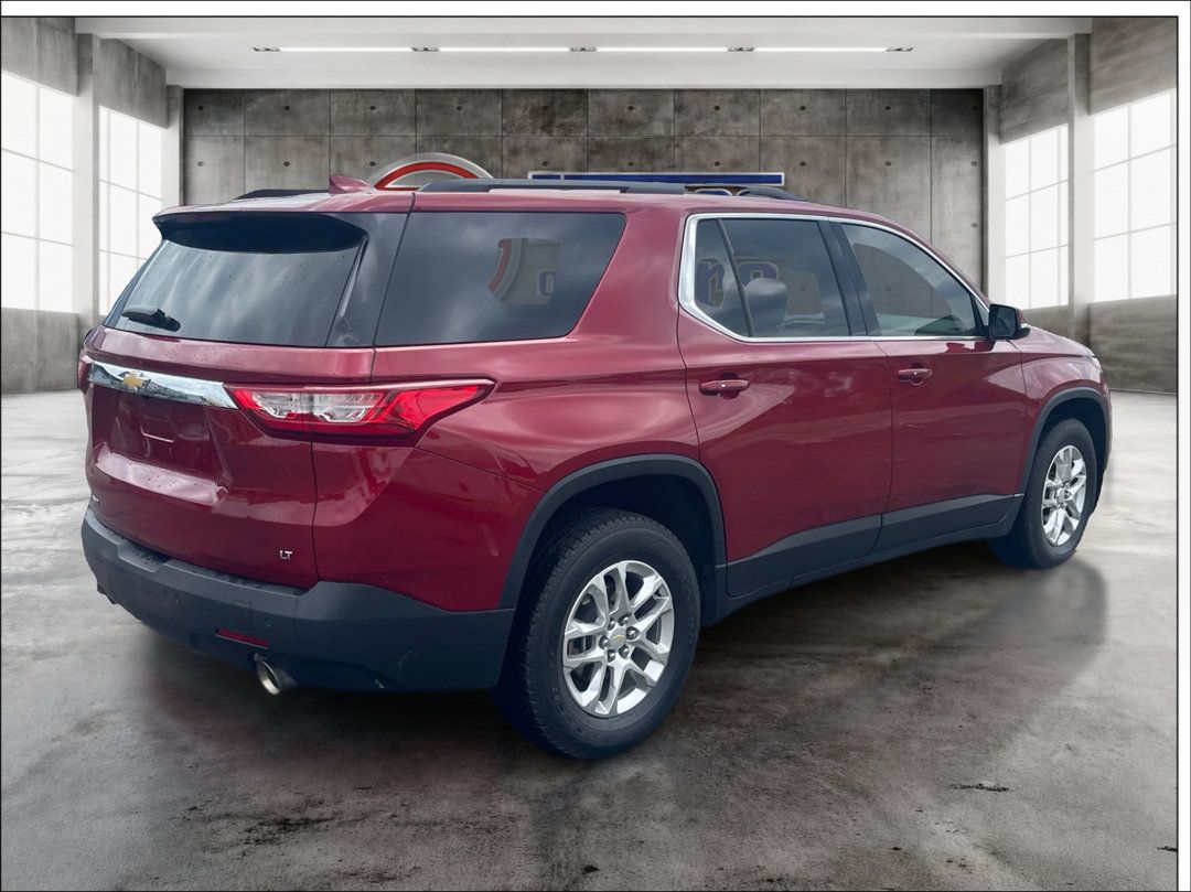 Used 2020 Chevrolet Traverse LT w/ Driver Confidence II Package AWD/4WD image 5