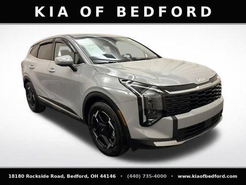 Certified 2026 Kia Sportage EX FWD image 3