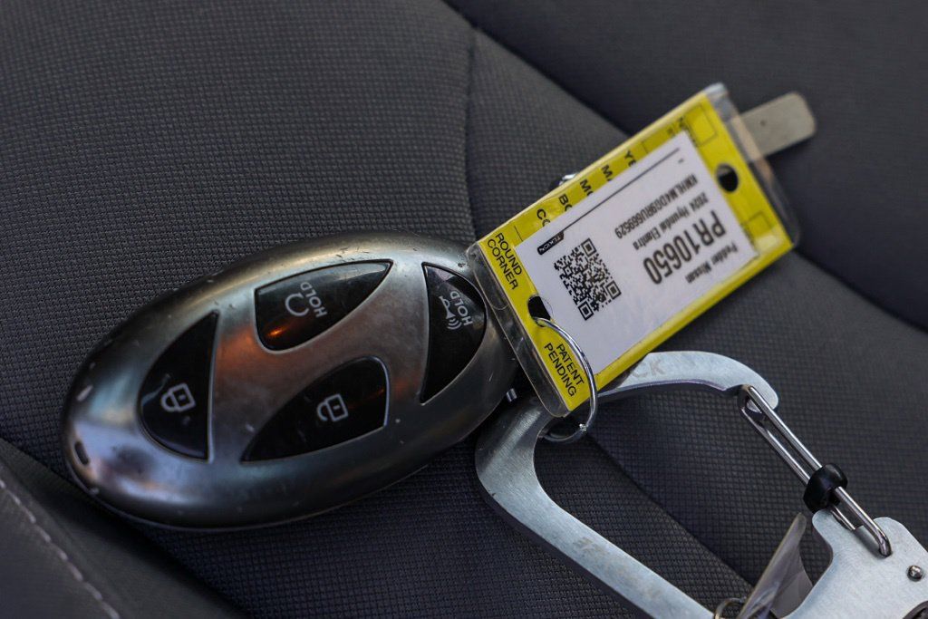 Used 2024 Hyundai Elantra SEL FWD image 31