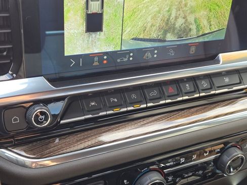 Used 2024 Chevrolet Silverado 1500 RST image 24