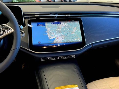 New 2026 Mercedes-Benz E 450 4MATIC Sedan image 5