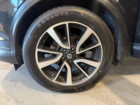 Used 2018 Nissan Rogue Sport SL AWD/4WD image 29