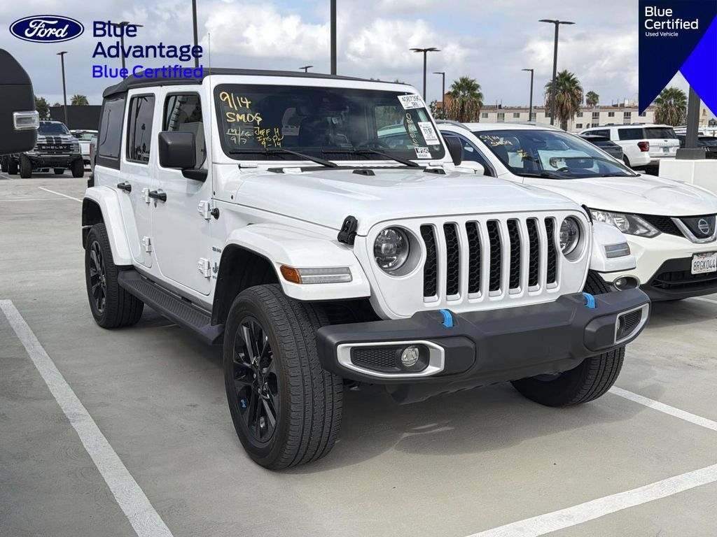 Used 2023 Jeep Wrangler Unlimited Sahara w/ Safety Group AWD/4WD image 20