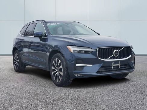 Certified 2023 Volvo XC60 B5 Core w/ Climate Package image 3