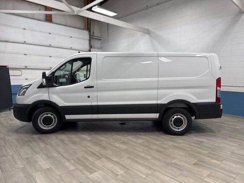 New 2025 Ford Transit 150 Low Roof image 5
