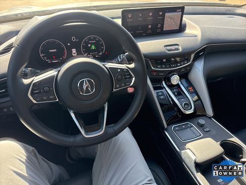 Certified 2025 Acura TLX w/ Technology Package image 18