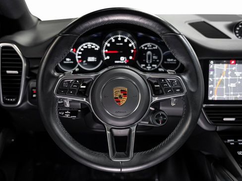 Used 2021 Porsche Cayenne Coupe image 39