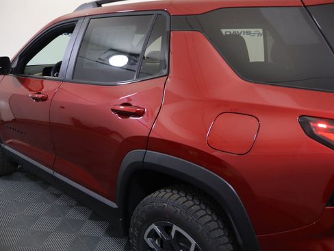 New 2026 Chevrolet Equinox ACTIV w/ Convenience Package III AWD/4WD image 11