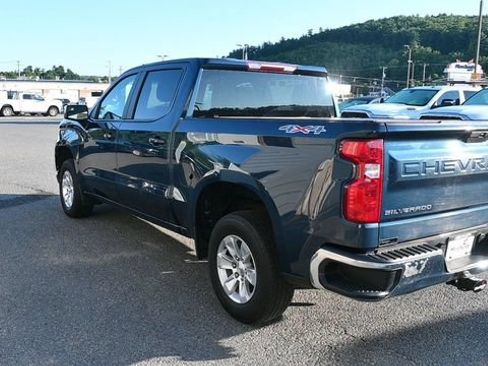 Used 2021 Chevrolet Silverado 1500 LT AWD/4WD image 4