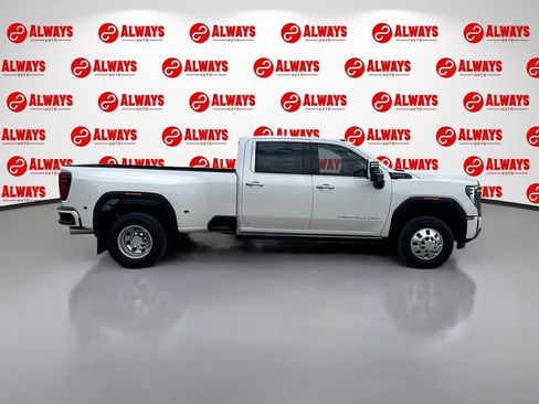 Used 2024 GMC Sierra 3500 Denali Ultimate AWD/4WD image 4