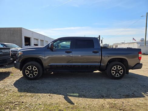 Used 2018 Toyota Tundra SR5 w/ TRD Off Road Package image 6