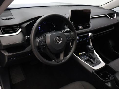 Certified 2025 Toyota RAV4 XLE w/ Convenience Package FWD image 15