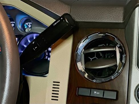 Used 2016 Ford F250 Lariat w/ Lariat Ultimate Package image 13