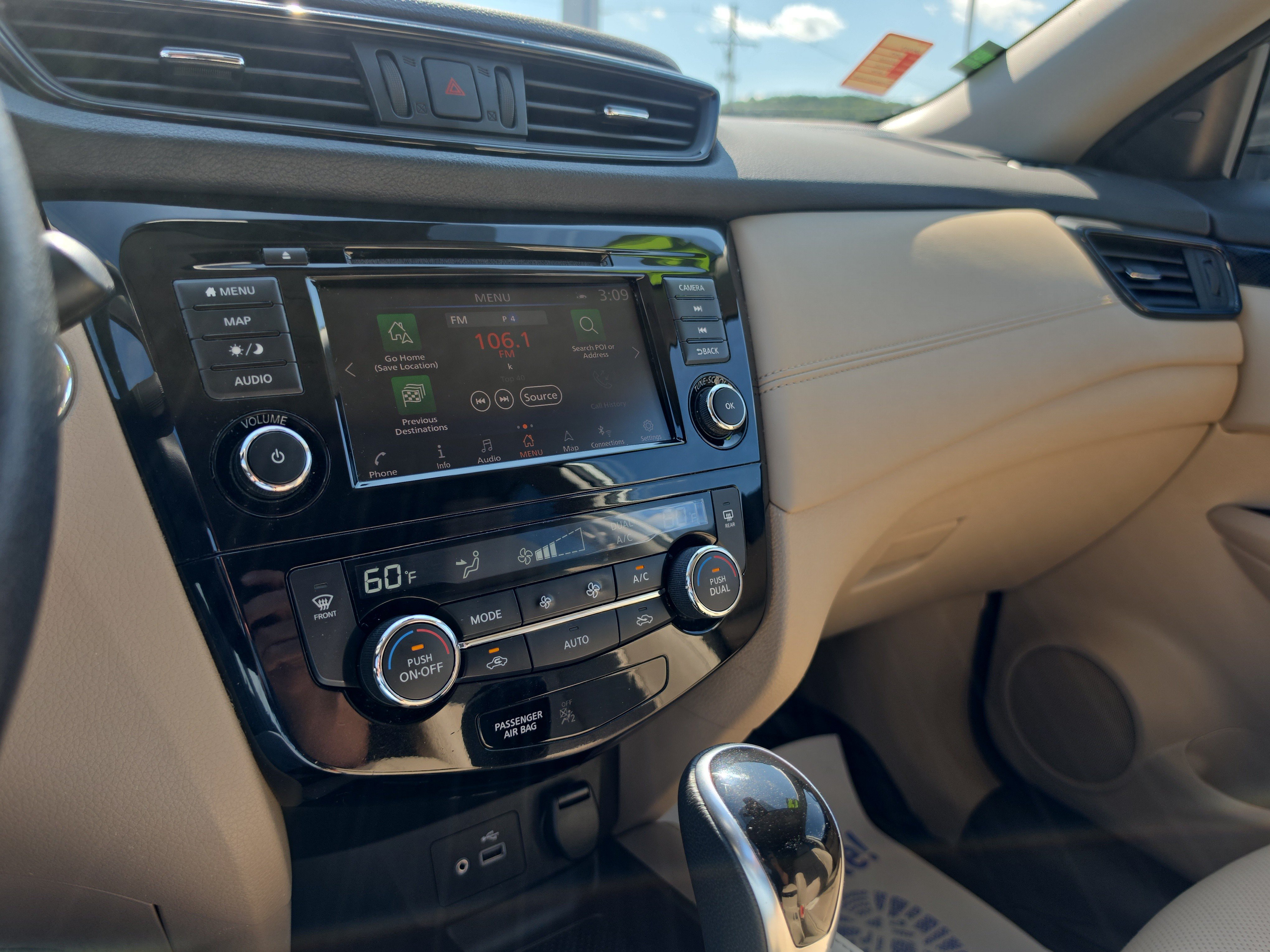 Used 2019 Nissan Rogue SL AWD/4WD image 25