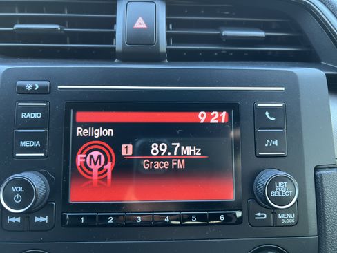 Used 2018 Honda Civic LX image 4