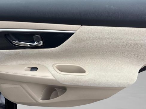 Used 2013 Nissan Altima 2.5 S image 18