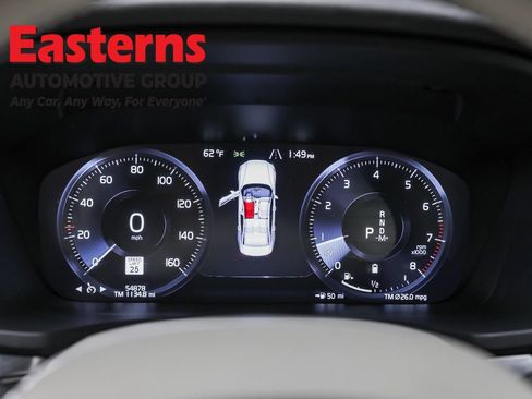 Used 2022 Volvo S60 B5 Momentum image 17