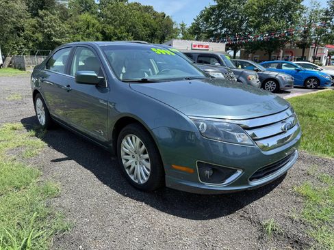 Used 2012 Ford Fusion Hybrid FWD image 2
